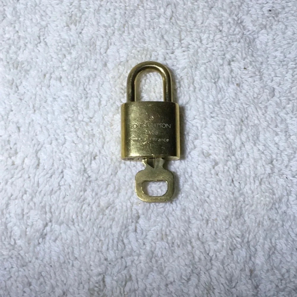 Louis Vuitton Brass '315' Padlock in Goldtone with Goldtone Key